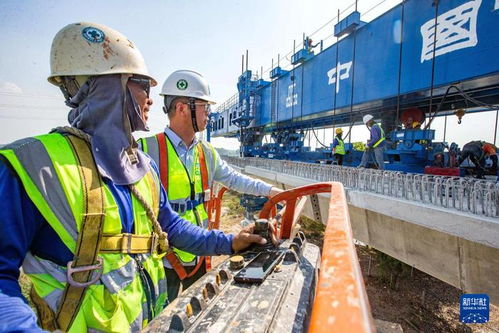 錦繡中國(guó)年丨中泰高鐵施工一線的春節(jié)堅(jiān)守 中國(guó)建設(shè)者用汗水鋪就友誼之路